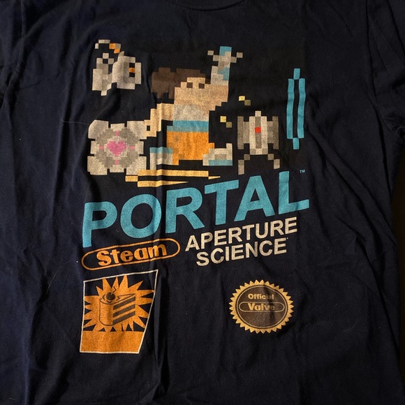 Portal Video Game T-Shirt - Picture 1 of 2